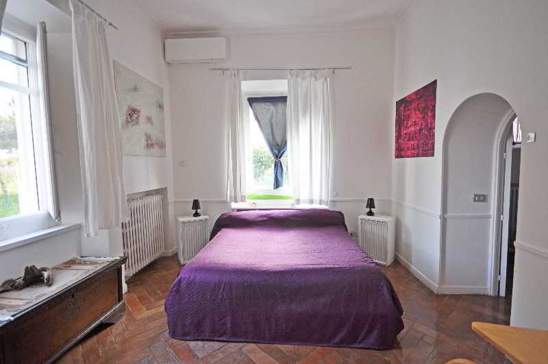 Residenza Le Rose Villa D'Arte Napels Buitenkant foto